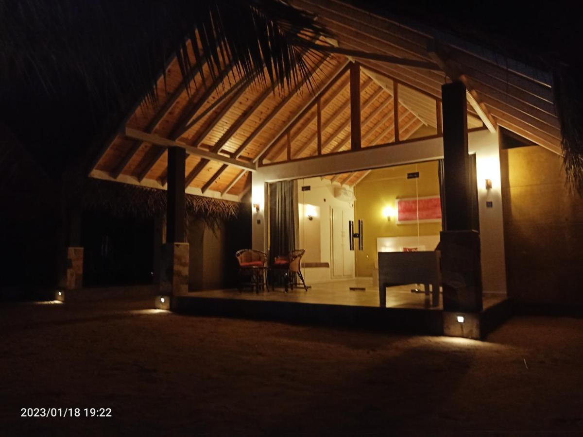 Blue Waves Kite Surfing Beach Resort Калпития Екстериор снимка