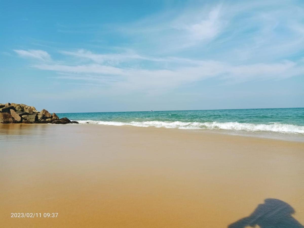 Blue Waves Kite Surfing Beach Resort Калпития Екстериор снимка