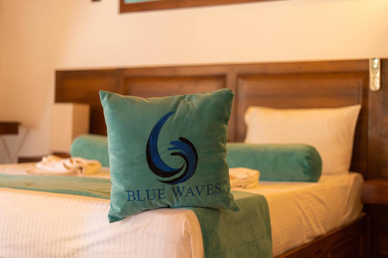 Blue Waves Kite Surfing Beach Resort Калпития Екстериор снимка